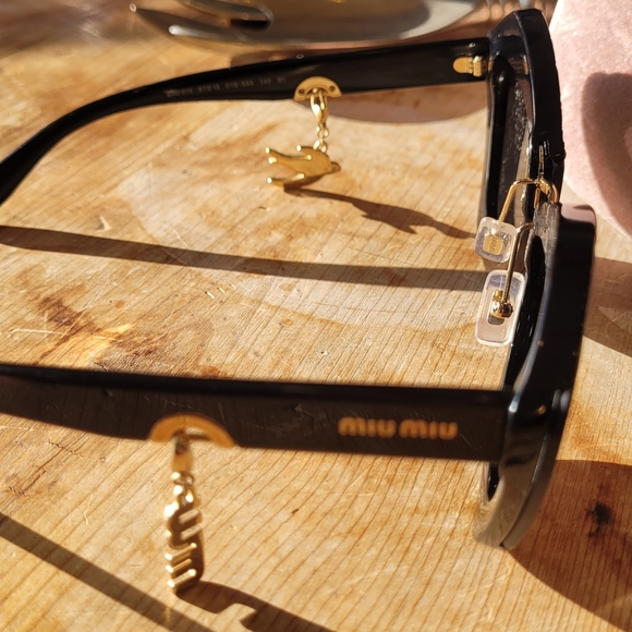 MIU MIU Sunglasses with Charms NIB - Picture 4 of 5
